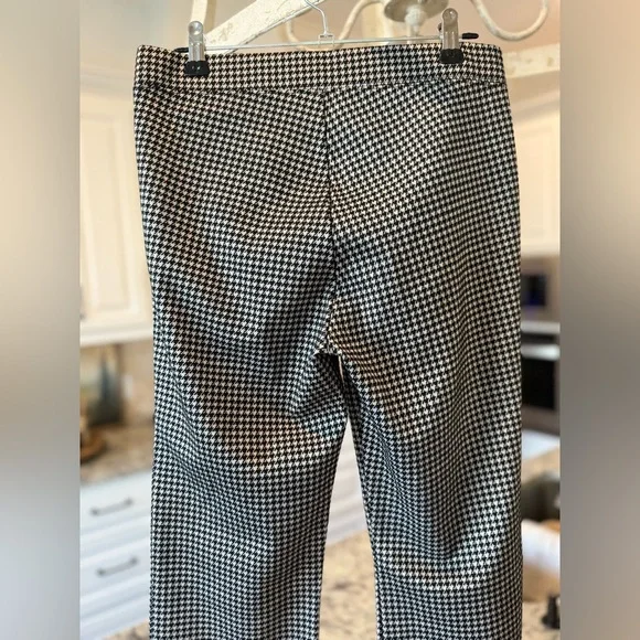 Abercrombie Kids Black and White Houndstooth Flare Trousers - Picture 3 of 5